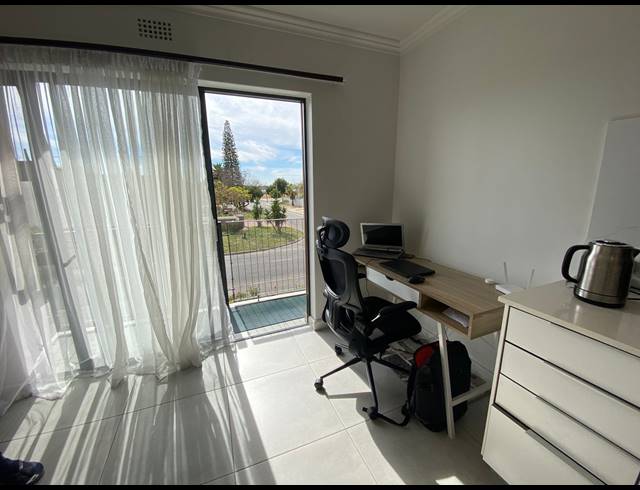1 BEDROOM APARTMENT TO LET IN TABLE VIEW